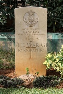 BEIRUT WAR CEMETERY - MPHENYEKE, N